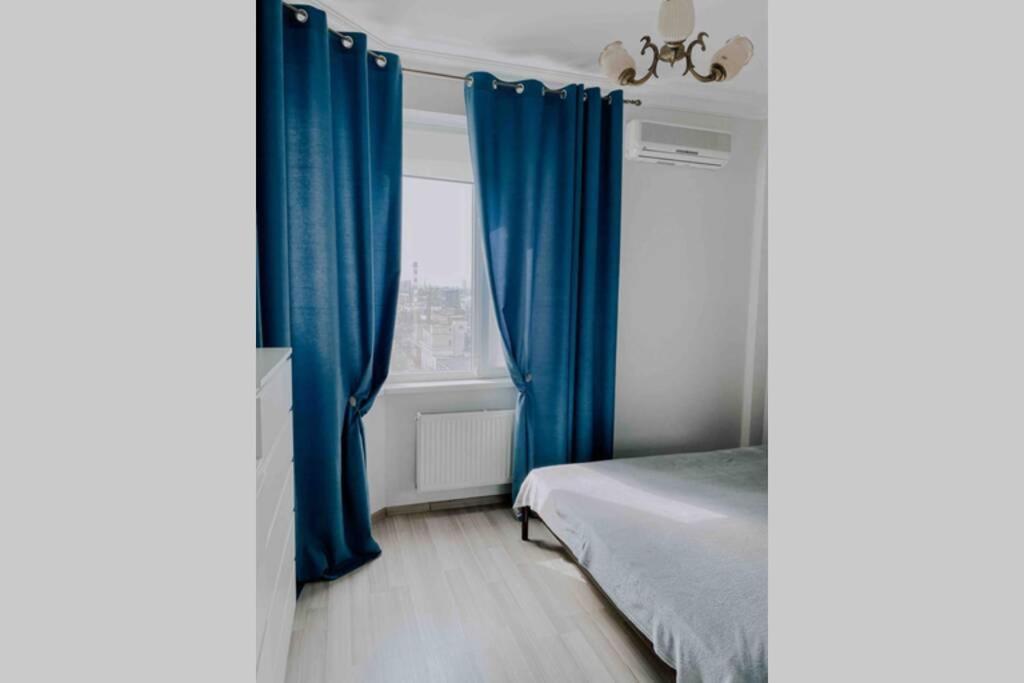 Апартаменты Целиком Odessa Exterior foto